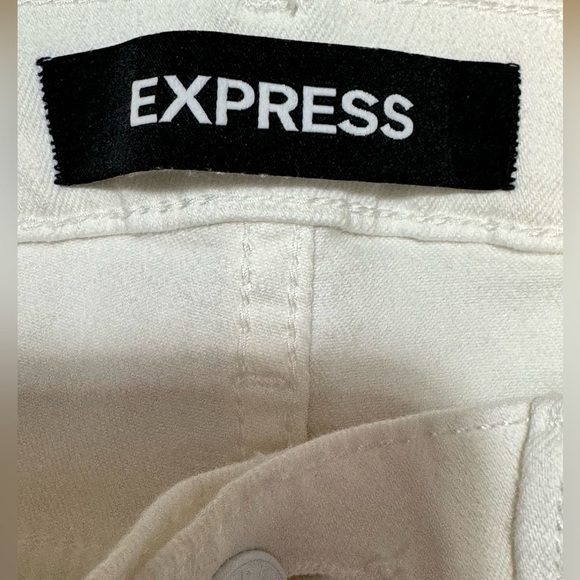 Express White mis rise Distressed straight Leg Jeans Stretch Raw Hem Women’s 4 - Picture 10 of 16